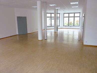 Büro-/Praxisfläche zur Miete provisionsfrei 7,50 € 7 Zimmer 295,5 m² Bürofläche Markt 7 Weißenfels Weißenfels 06667