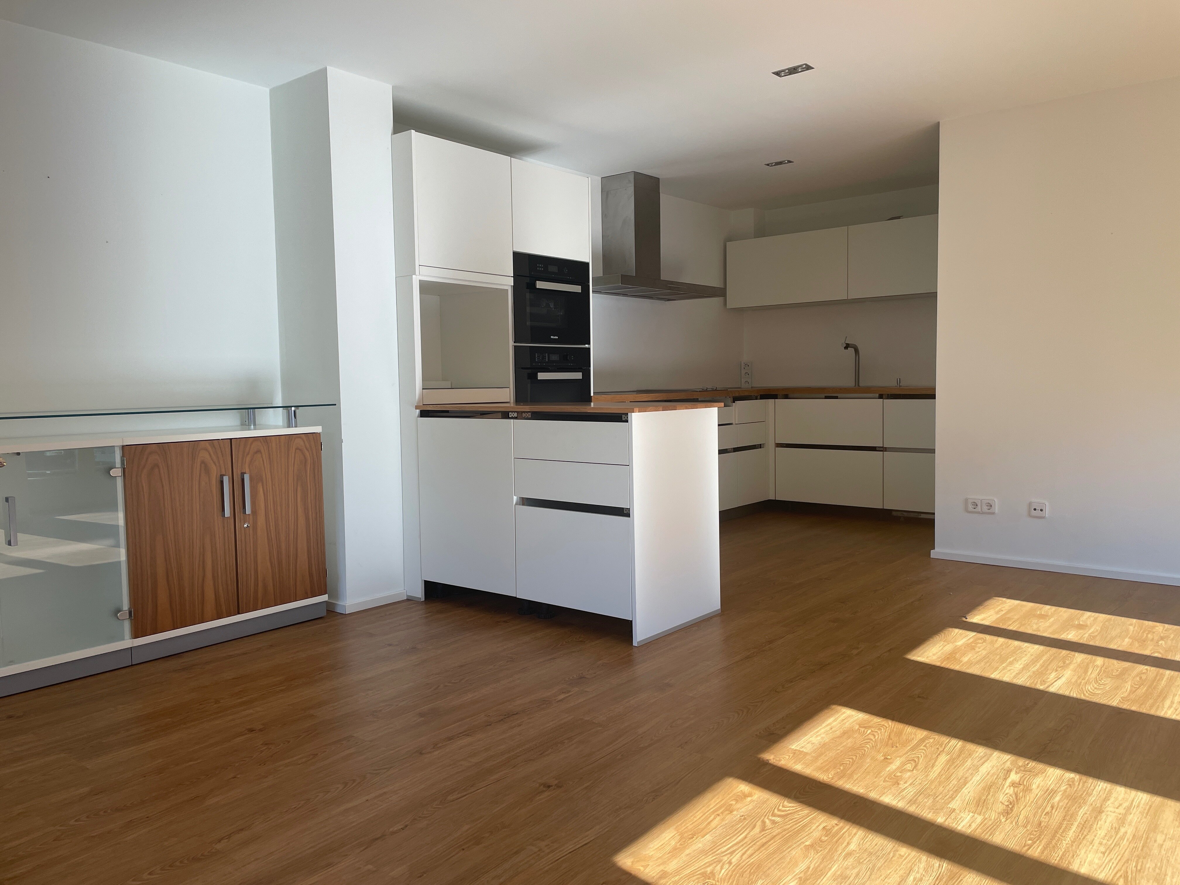 Maisonette zur Miete 700 € 2,5 Zimmer 87 m²<br/>Wohnfläche 01.10.2024<br/>Verfügbarkeit Hachenburg 57627