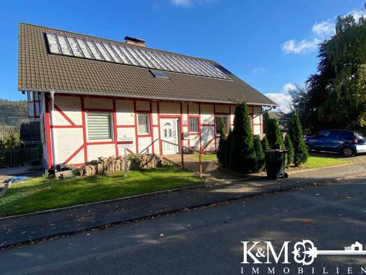 Einfamilienhaus zum Kauf 199.000 € 8 Zimmer 216 m² 691 m² Grundstück Osterspai 56340