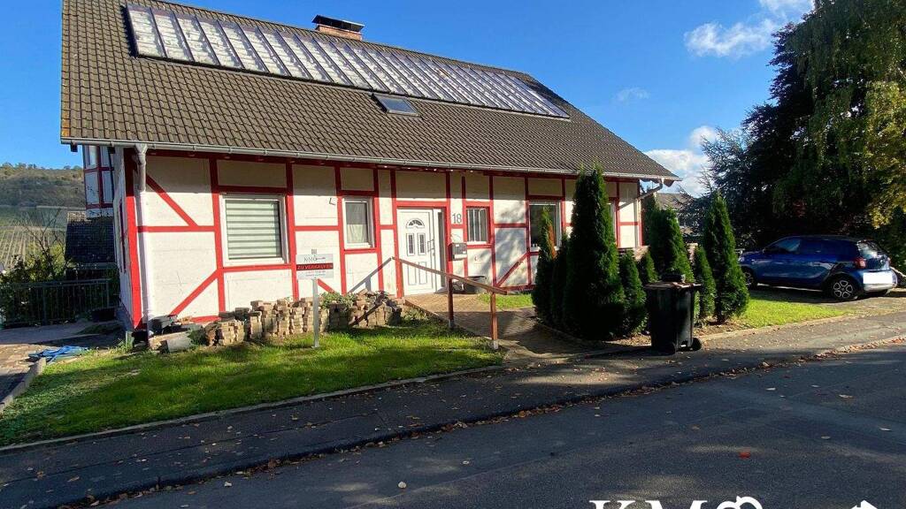 Einfamilienhaus zum Kauf 199.000 € 8 Zimmer 216 m² 691 m² Grundstück Osterspai 56340