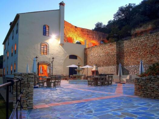 Haus zum Kauf 1.495.000 € 648 m² 5.101 m² Grundstück Setenil de las Bodegas 11692