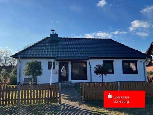 Einfamilienhaus zum Kauf 329.000 € 4 Zimmer 134,6 m² 638 m² Grundstück frei ab sofort Reppenstedt 21391