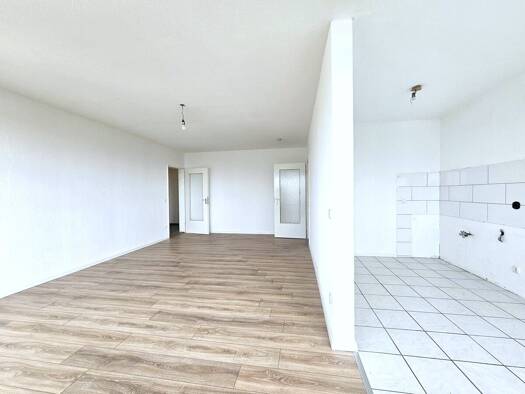 Wohnung zur Miete 500 € 2 Zimmer 68 m² frei ab sofort Hochheide Duisburg / Hochheide 47198