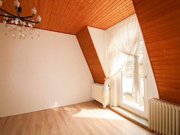 Wohnung zum Kauf 115.000 € 4 Zimmer 99,5 m² 3. Geschoss Heppens Wilhelmshaven 26382