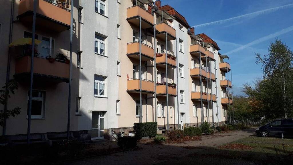 Wohnung zur Miete 292 € 2 Zimmer 54,8 m² frei ab sofort Jahnstraße 6 Innenstadt Riesa 01587