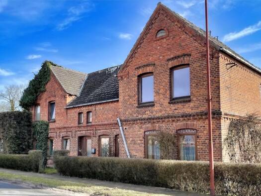 Einfamilienhaus zum Kauf 100.000 € 6 Zimmer 185 m² 1.885 m² Grundstück frei ab 01.01.2027 Muchow 19300