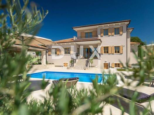 Einfamilienhaus zum Kauf 1.500.000 € 5 Zimmer 438 m² 1.208 m² Grundstück Rovinj 52210