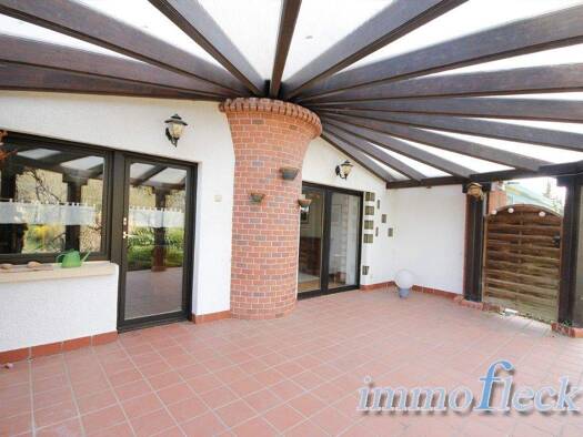 Doppelhaushälfte zum Kauf 298.000 € 9 Zimmer 213 m² 927 m² Grundstück frei ab sofort Bexbach 66450