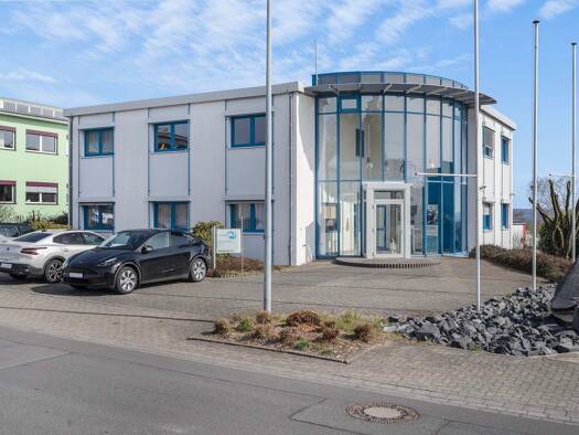 Bürofläche zur Miete 2.950 € 16 Zimmer 306 m² Bürofläche teilbar ab 200 m² Dernbach 56307