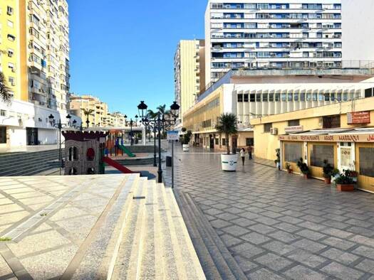 Haus zum Kauf - Erstbezug 779.000 € 1 Zimmer 216 m² Torremolinos 29620