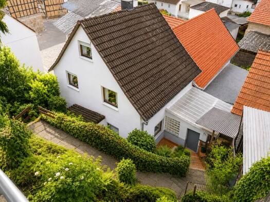 Einfamilienhaus zum Kauf 149.000 € 4 Zimmer 106 m² 188 m² Grundstück Goßfelden Lahntal 35094