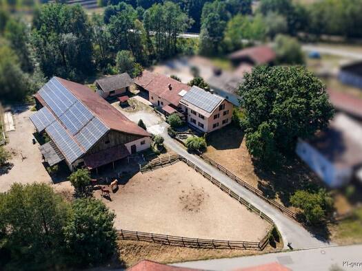 Einfamilienhaus zum Kauf 474.500 € 4 Zimmer 165,4 m² 8.985 m² Grundstück Hofdorf Hunderdorf 94336