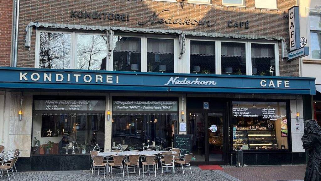 Gewerbeobjekt zum Kauf als Kapitalanlage geeignet 9 Zimmer 643 m² 215 m² Grundstück Kevelaer 47623