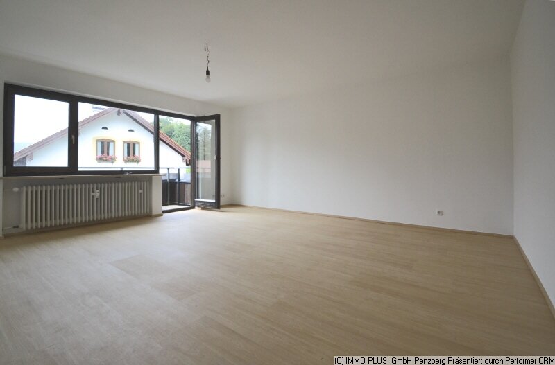 Wohnung zur Miete 985 € 2 Zimmer 75,8 m²<br/>Wohnfläche 2.<br/>Geschoss 01.01.2025<br/>Verfügbarkeit Kochel Kochel 82431