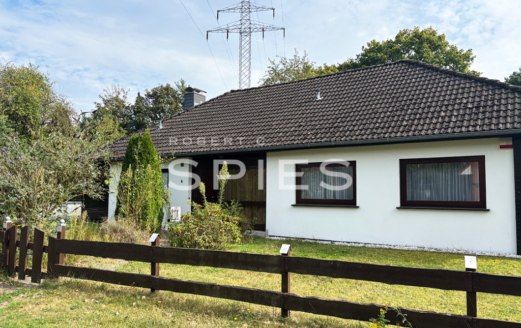 Einfamilienhaus zum Kauf 269.000 € 4 Zimmer 141,4 m²<br/>Wohnfläche 926 m²<br/>Grundstück Farge Bremen 28777