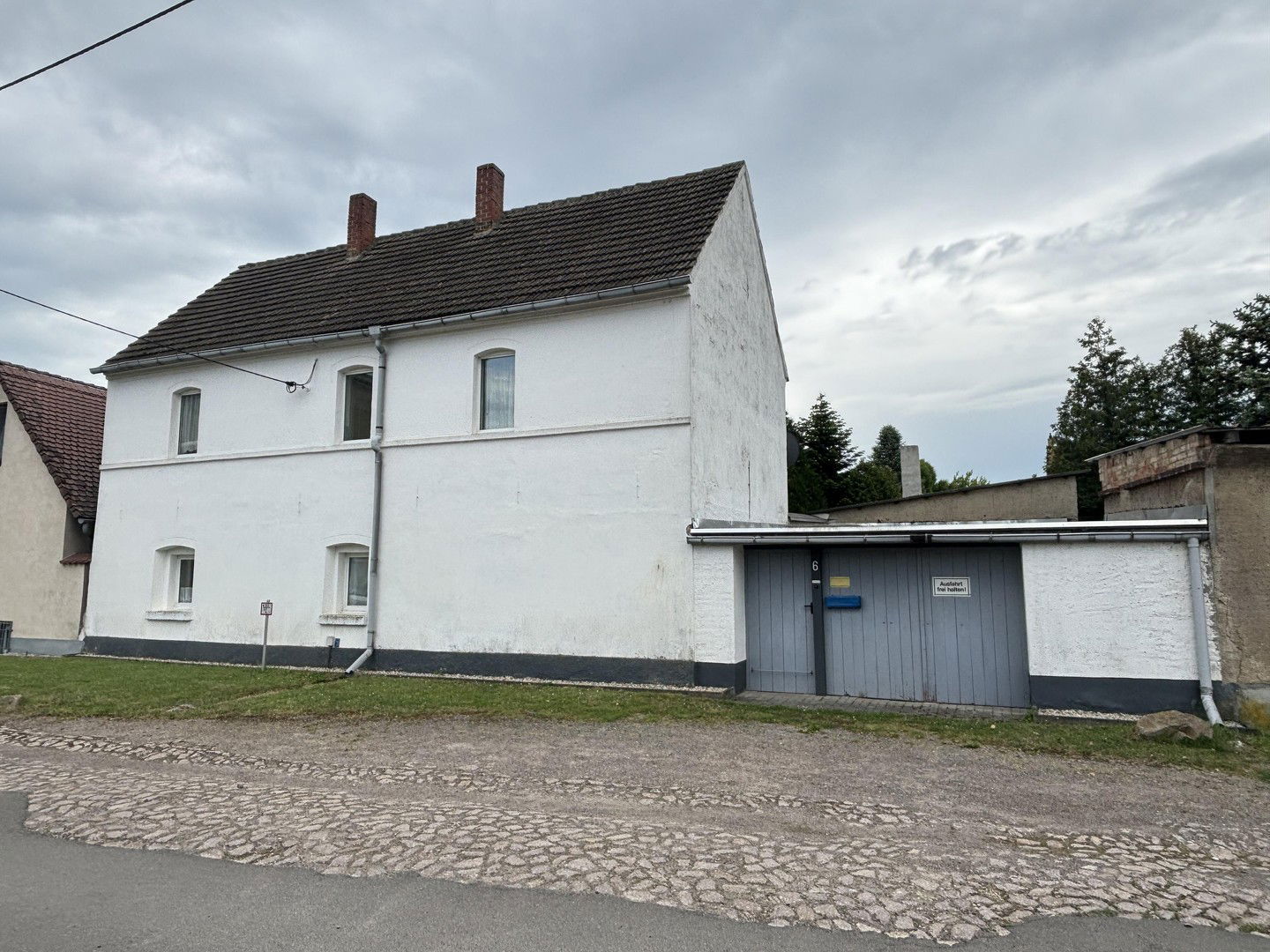 Einfamilienhaus zum Kauf provisionsfrei 145.000 € 4 Zimmer 110 m²<br/>Wohnfläche 650 m²<br/>Grundstück Gütz Landsberg 06188