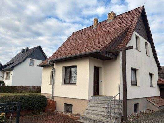 Einfamilienhaus zum Kauf 218.000 € 1 Zimmer 120 m² 1.279 m² Grundstück frei ab sofort Saathain Röderland 04932