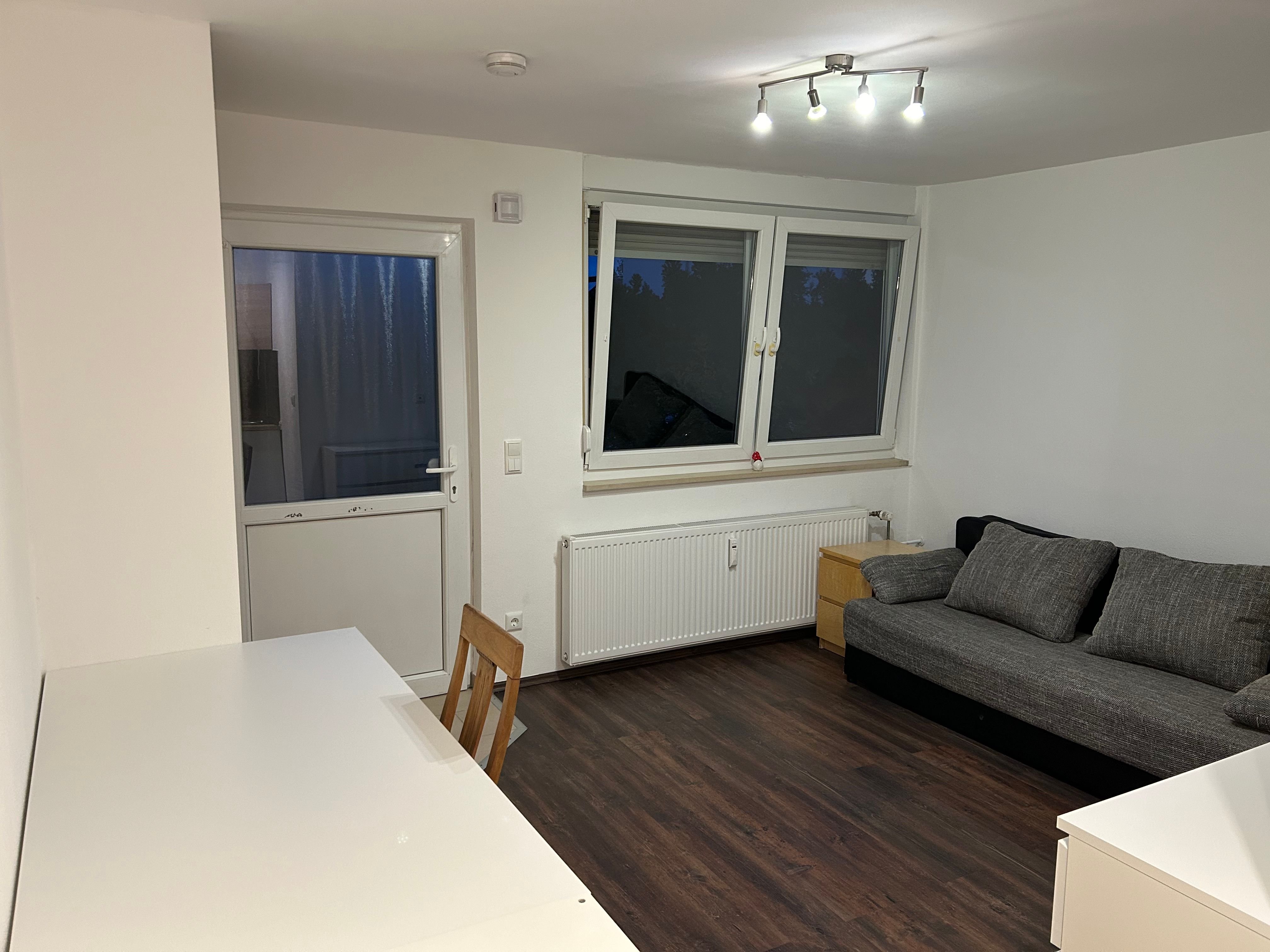 Apartment zur Miete 300 € 1 Zimmer 20 m²<br/>Wohnfläche EG<br/>Geschoss ab sofort<br/>Verfügbarkeit Schleifweg Neuses Ansbach 91522