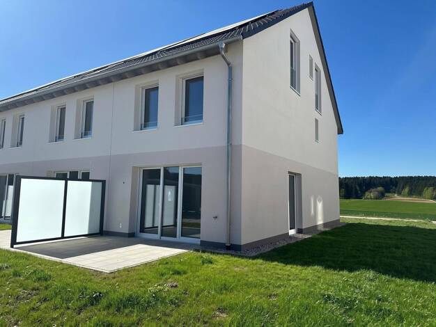 Reihenendhaus zur Miete - Erstbezug 1.800 € 5,5 Zimmer 137 m² 160 m² Grundstück Leonberger Str. 32 Schwenningen Villingen-Schwenningen 78054