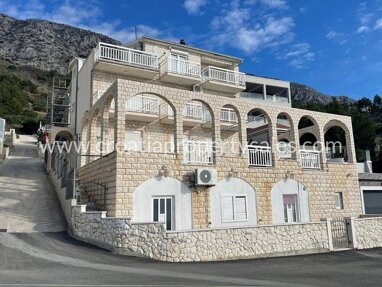 Haus zum Kauf 600.000 € 10 Zimmer 450 m² Omis