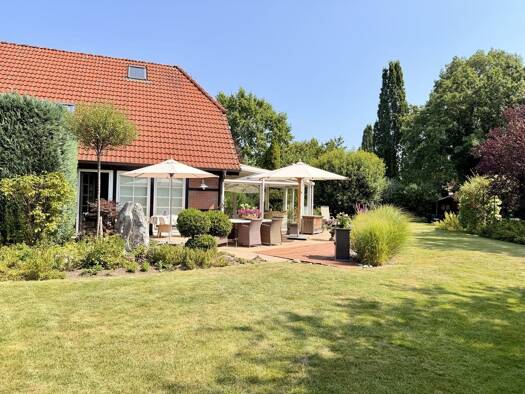 Einfamilienhaus zum Kauf 1.050.000 € 6,5 Zimmer 175 m² 1.604 m² Grundstück Isernhagen H.B. Isernhagen 30916