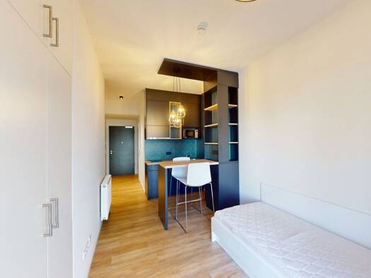 Wohnung zur Miete 726 € 1 Zimmer 21,6 m² EG Lyoner Straße Schwanheim West 60528