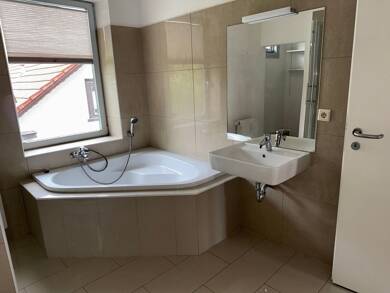 Wohnung zur Miete 910 € 4 Zimmer 110 m² 2. Geschoss frei ab sofort Waltershäuserstr. 39 Gotha Gotha 99867