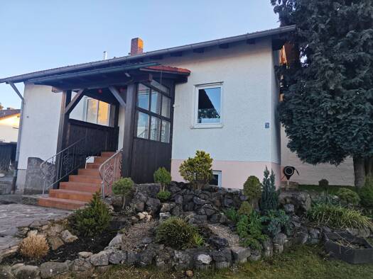 Einfamilienhaus zum Kauf provisionsfrei 550.000 € 5 Zimmer 150 m² 700 m² Grundstück Aiglsbach 84089