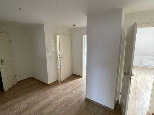 Wohnung zur Miete 660 € 3 Zimmer 71 m² 3 Geschosse frei ab sofort Lohmar 53797