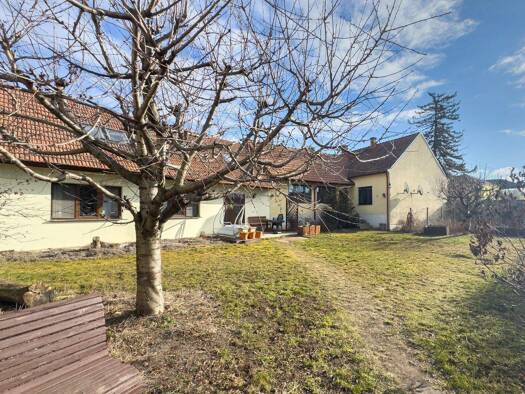 Haus zum Kauf 249.000 € 228 m² 1.327 m² Grundstück Untersiebenbrunn 2284