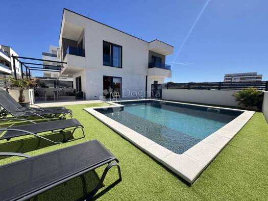Haus zum Kauf 649.000 € 4 Zimmer 104 m² Povljana Povljana