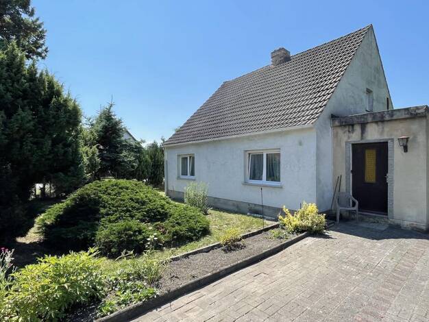 Einfamilienhaus zum Kauf 69.000 € 4 Zimmer 128 m² 880 m² Grundstück Lauchhammer Lauchhammer 01979