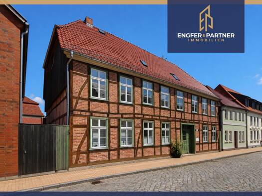 Mehrfamilienhaus zum Kauf 329.000 € 14 Zimmer 329,5 m² 563 m² Grundstück Bützow Bützow 18246