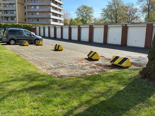 Außenstellplatz zur Miete 20 € Karlsbader Str. 2-6 Elmshorn 25335