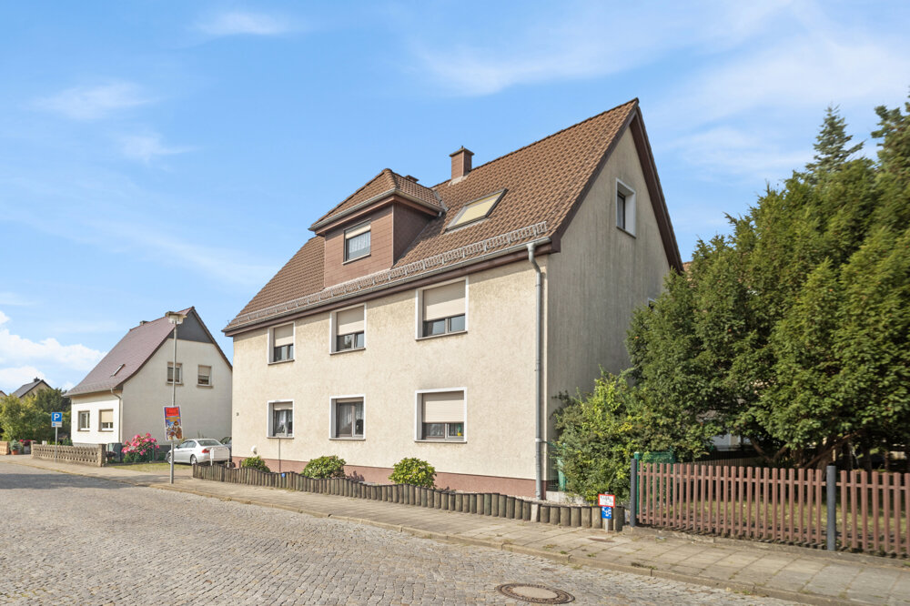 Mehrfamilienhaus zum Kauf als Kapitalanlage geeignet 490.000 € 17 Zimmer 511 m²<br/>Wohnfläche 902 m²<br/>Grundstück Lauchhammer - Mitte Lauchhammer 01979