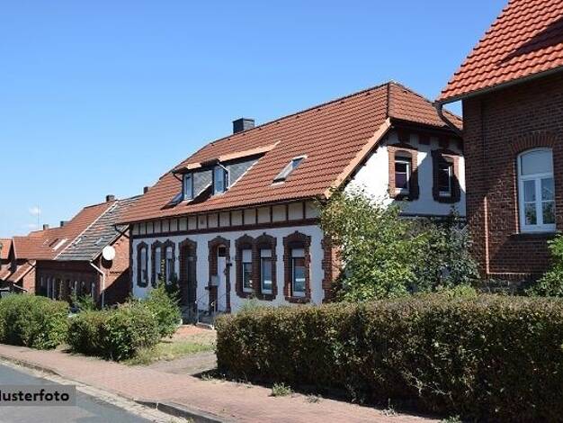 Einfamilienhaus zum Kauf 133.000 € 7 Zimmer 215 m² 1.344 m² Grundstück Hanerau-Hademarschen 25557