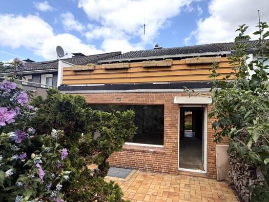 Reihenmittelhaus zum Kauf 195.000 € 4 Zimmer 107,5 m² 224 m² Grundstück Schonnebeck Essen 45309