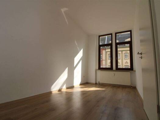 Wohnung zur Miete 225 € 2 Zimmer 45,2 m² Liebknechtstraße 36 Westend Plauen 08523