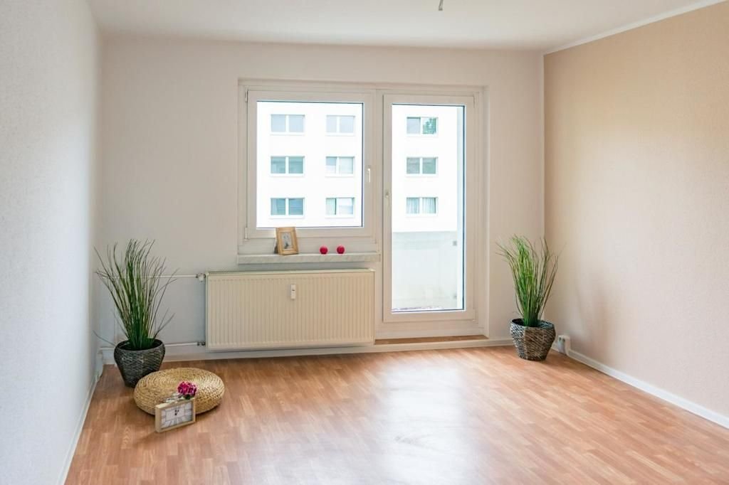 Wohnung zur Miete 279 € 3 Zimmer 56,3 m²<br/>Wohnfläche 2.<br/>Geschoss 01.02.2025<br/>Verfügbarkeit Str. Usti nad Labem 133 Kappel 823 Chemnitz 09119