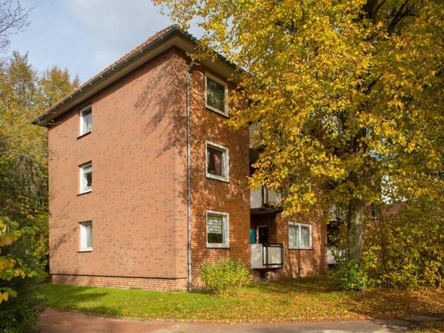Wohnung zur Miete 939 € 4 Zimmer 99,2 m² 2. Geschoss Preetzer Straße 72 Gaarden-Ost Gaarden - Ost 24143