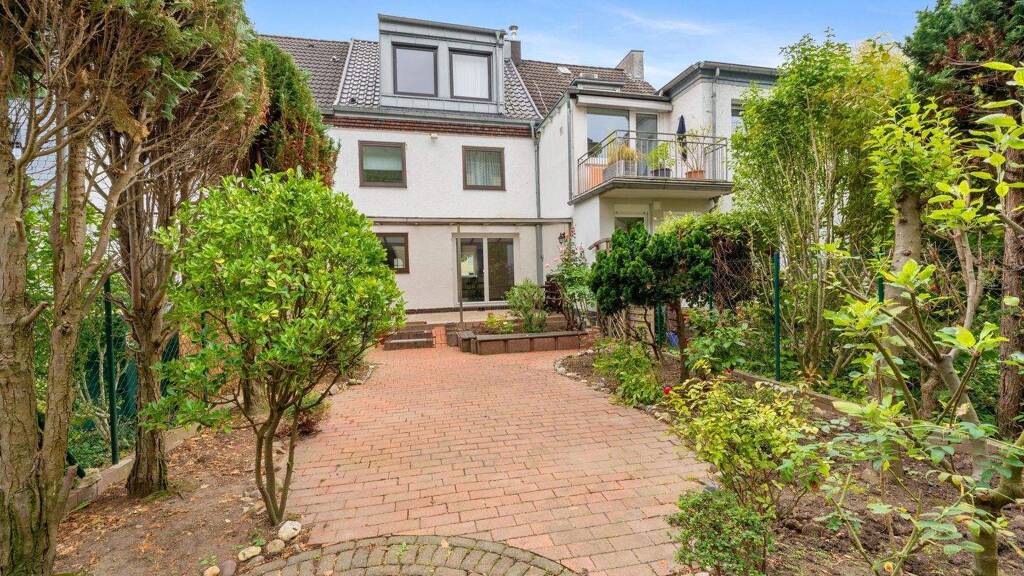 Reihenmittelhaus zum Kauf 630.000 € 6 Zimmer 130 m² 154 m² Grundstück frei ab sofort Derendorf Düsseldorf 40468