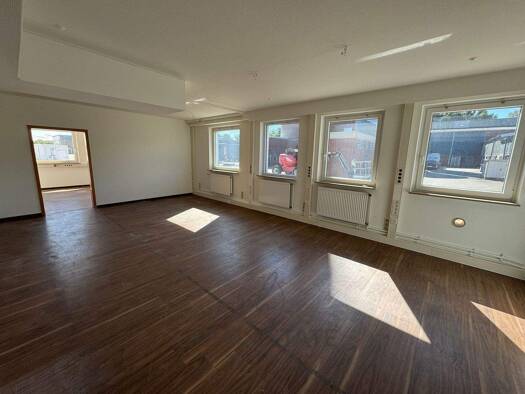 Büro zur Miete 9 € 620 m² Bürofläche teilbar von 310 m² bis 620 m² Winsen Winsen (Luhe) 21423