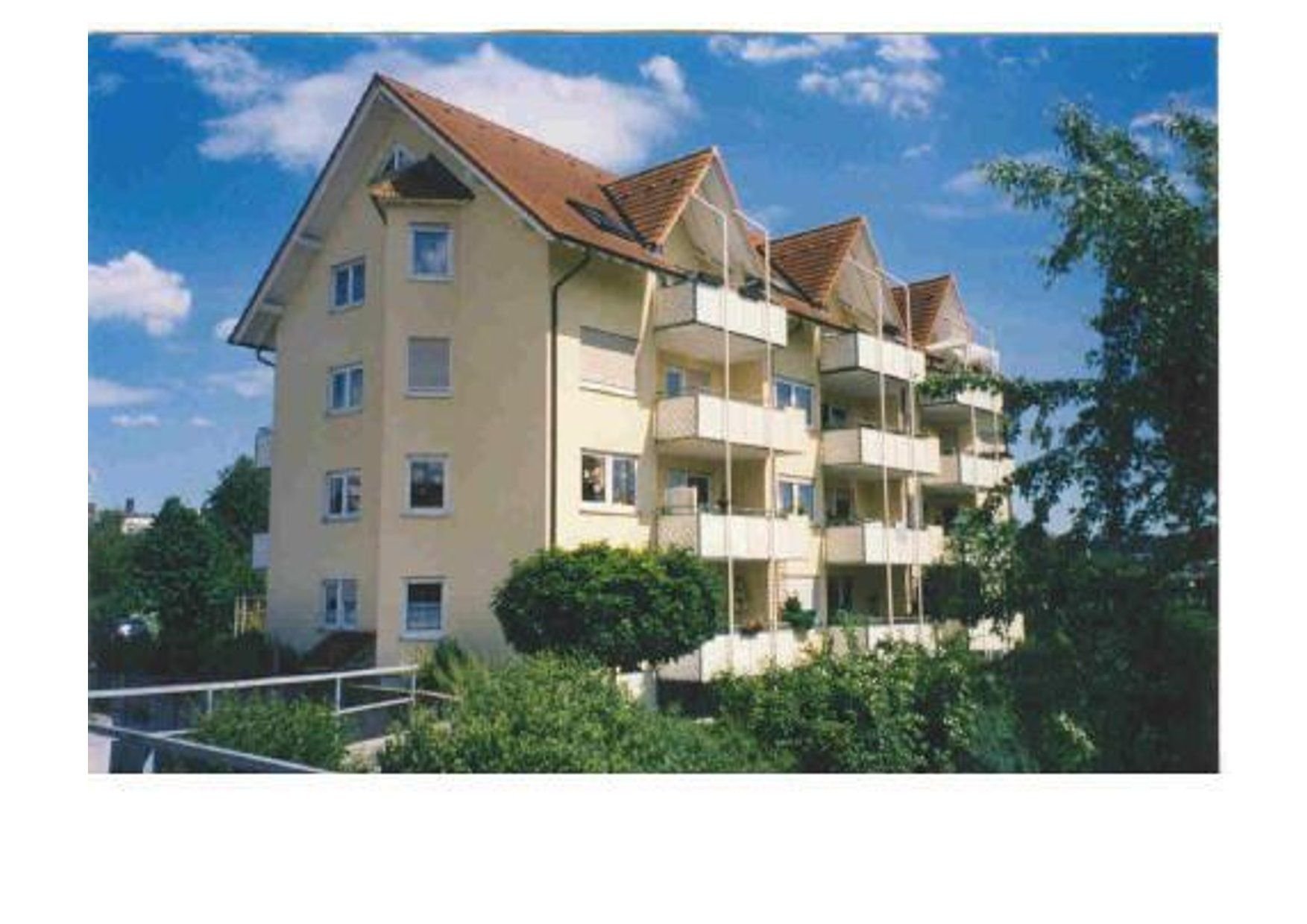 Wohnung zur Miete 720 € 3 Zimmer 84,4 m²<br/>Wohnfläche 01.01.2025<br/>Verfügbarkeit Bernauer Straße 19 Giengen Giengen an der Brenz 89537