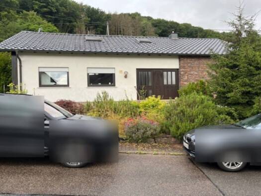 Einfamilienhaus zum Kauf 290.000 € 7 Zimmer 203 m² 1.221 m² Grundstück Honzrath Beckingen 66701