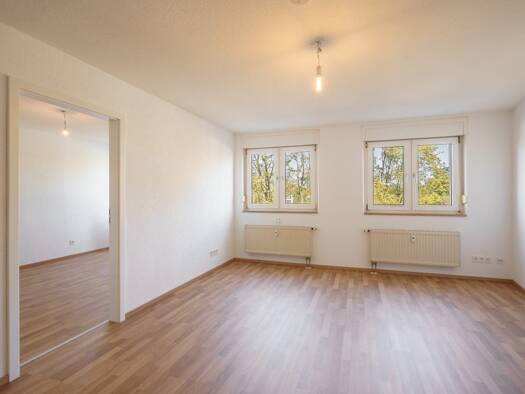 Studio zur Miete 700 € 2 Zimmer 54 m² Geschoss 1/5 frei ab 01.08.2026 Muggenhof Nürnberg 90429