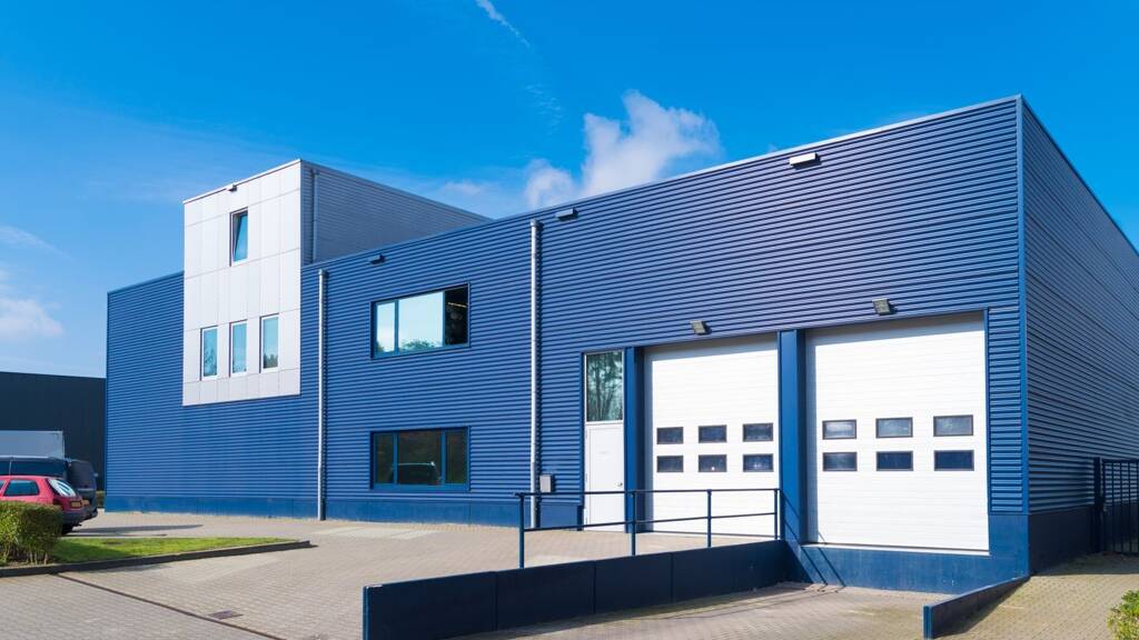 Lagerhalle zur Miete 3.450 m² Lagerfläche teilbar ab 1.150 m² Oberhaching 82041