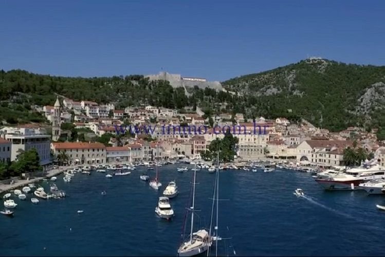 Wohnung zum Kauf 550.000 € 3 Zimmer 81 m²<br/>Wohnfläche Hvar