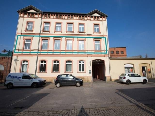 Wohnung zum Kauf provisionsfrei 150.000 € 5 Zimmer 175 m²<br/>Wohnfläche ab sofort<br/>Verfügbarkeit Große Kalandstr. Weißenfels Goseck 06667