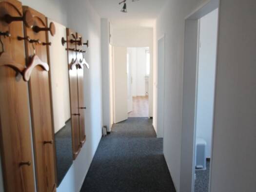 Wohnung zur Miete 1.050 € 3,5 Zimmer 92 m² 2. Geschoss frei ab sofort Griesheim Frankfurt am Main 65933