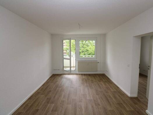 Wohnung zur Miete 519 € 4 Zimmer 69,5 m² EG Maxim-Gorki-Straße 90 Freiberg 09599